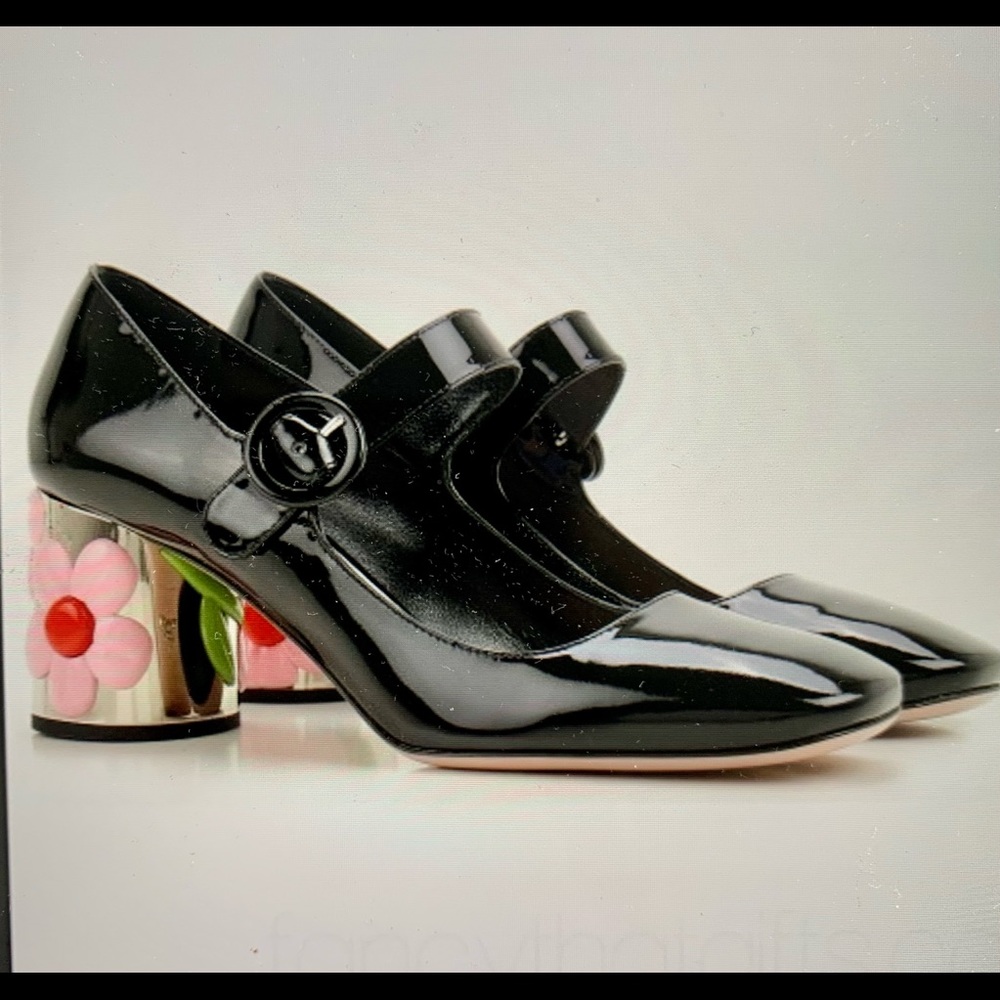 Prada women’s shoes blk Mary Jane Patent Leather